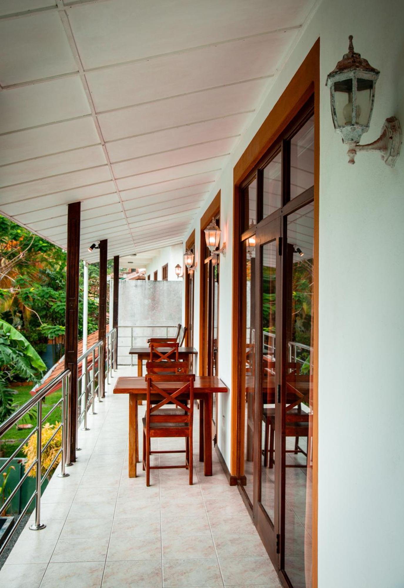 Riverside Inn Fuji Bentota Eksteriør bilde